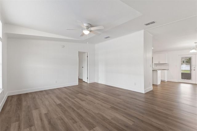 486 LINDSEY DRIVE, Lakeland, FL 33809
