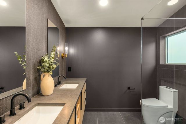 14035 Densmore Avenue N, Seattle, WA 98133