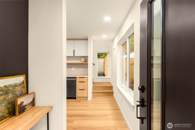 14035 Densmore Avenue N, Seattle, WA 98133