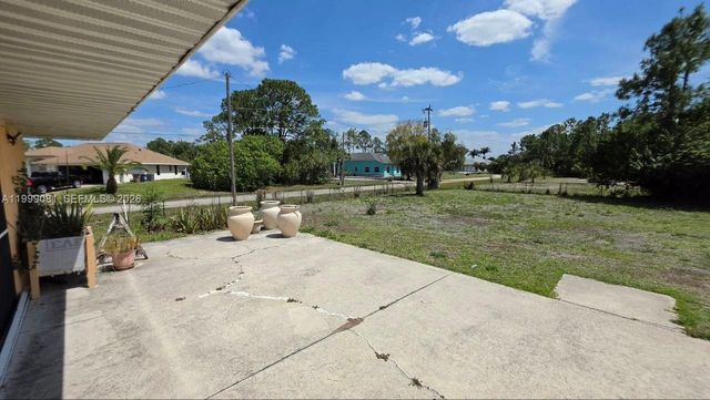 825 Costa Pl, Lehigh Acres, FL 33972