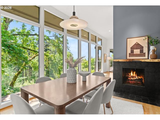 4404 Sw WARRENS Way, Portland, OR 97221