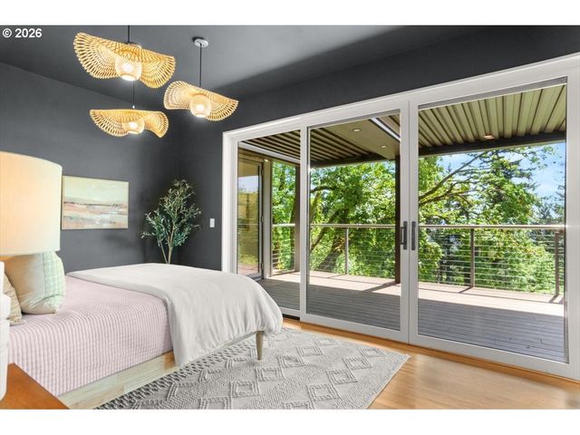 4404 Sw WARRENS Way, Portland, OR 97221