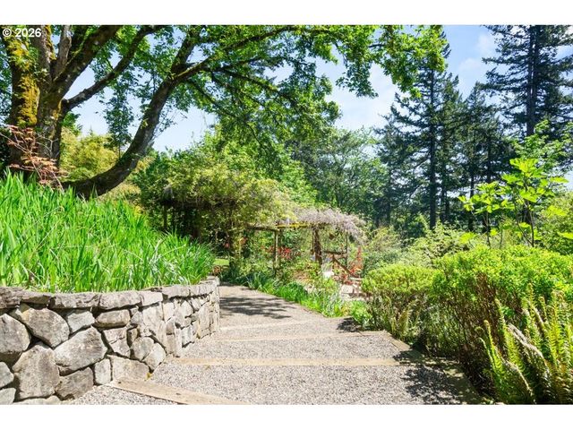 4404 Sw WARRENS Way, Portland, OR 97221