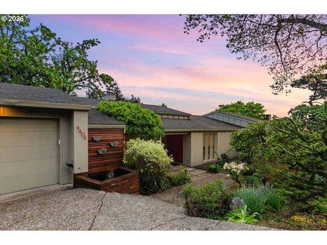 4404 Sw WARRENS Way, Portland, OR 97221