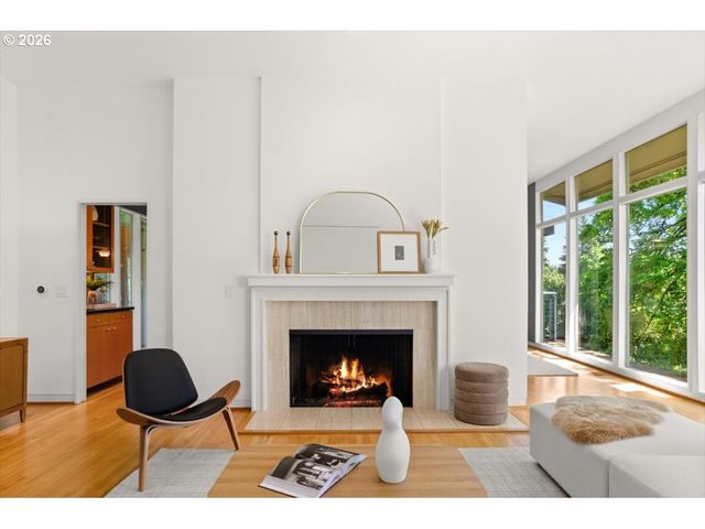 4404 Sw WARRENS Way, Portland, OR 97221