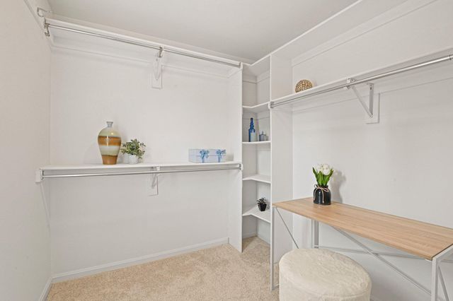 3022 ELLENWOOD DR, Fairfax, VA 22031