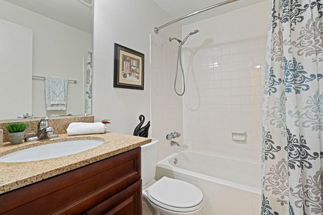 3022 ELLENWOOD DR, Fairfax, VA 22031
