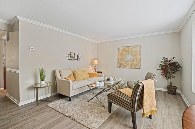 3022 ELLENWOOD DR, Fairfax, VA 22031