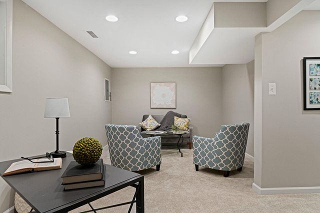 3022 ELLENWOOD DR, Fairfax, VA 22031