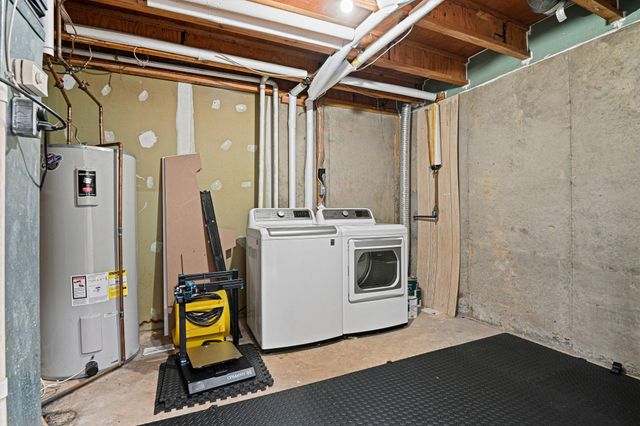 3022 ELLENWOOD DR, Fairfax, VA 22031