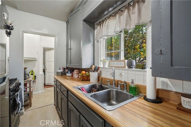 1341 N Fries, Wilmington (los Angeles), CA 90744