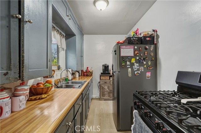 1341 N Fries, Wilmington (los Angeles), CA 90744