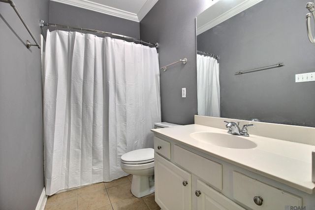 5396 Arlington Ct, Baton Rouge, LA 70820