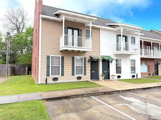 5396 Arlington Ct, Baton Rouge, LA 70820