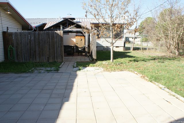 705 altgelt, Comfort, TX 78013