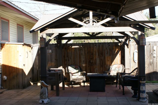 705 altgelt, Comfort, TX 78013