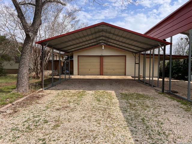 705 altgelt, Comfort, TX 78013