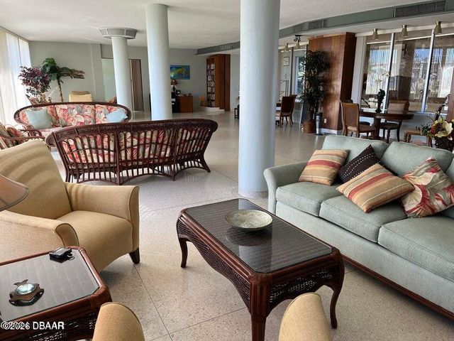 1224 S Peninsula Dr Apt 401, Daytona Beach, FL 32118