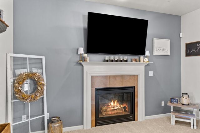 4011 Tallgrass Drive, Champaign, IL 61822