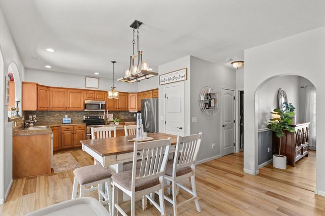 4011 Tallgrass Drive, Champaign, IL 61822