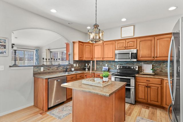 4011 Tallgrass Drive, Champaign, IL 61822