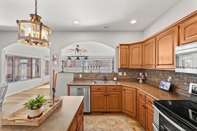 4011 Tallgrass Drive, Champaign, IL 61822