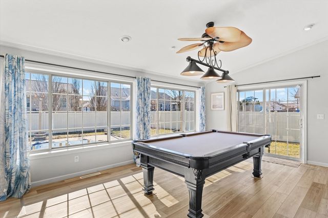 4011 Tallgrass Drive, Champaign, IL 61822