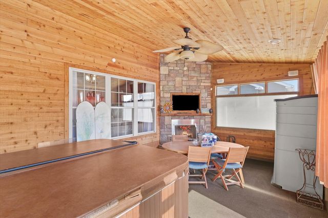 4011 Tallgrass Drive, Champaign, IL 61822