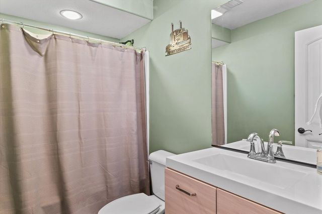 4011 Tallgrass Drive, Champaign, IL 61822