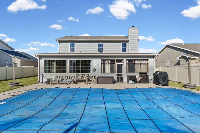 4011 Tallgrass Drive, Champaign, IL 61822