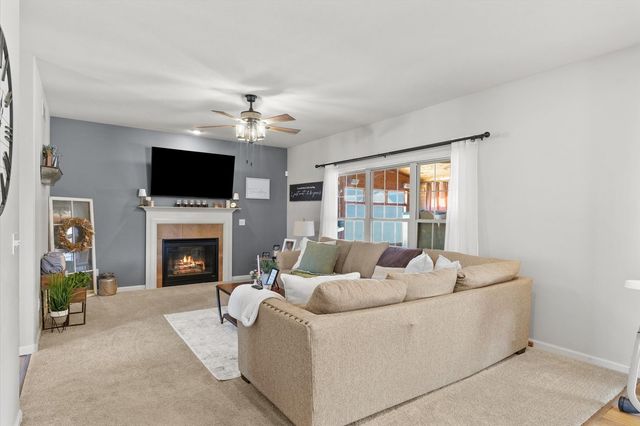 4011 Tallgrass Drive, Champaign, IL 61822