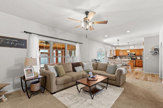 4011 Tallgrass Drive, Champaign, IL 61822