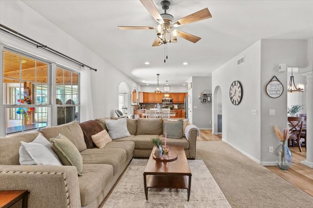 4011 Tallgrass Drive, Champaign, IL 61822