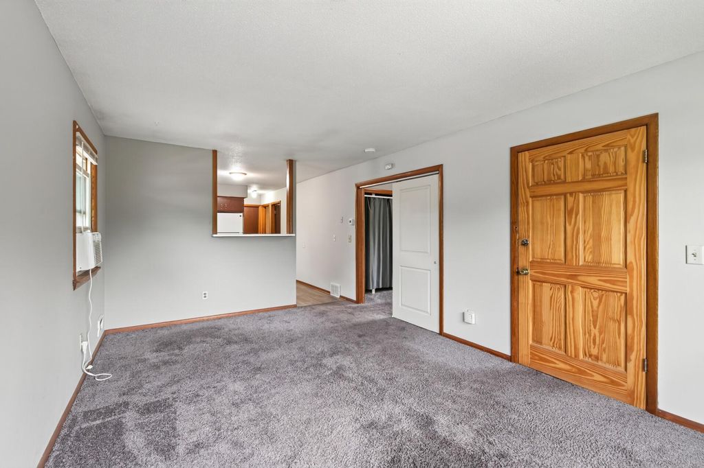 3824 Thomas Avenue N, Minneapolis, MN 55412 — photo 3
