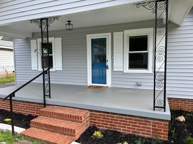 107 Bennett Street, Greer, SC 29651