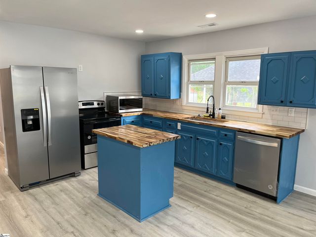 107 Bennett Street, Greer, SC 29651