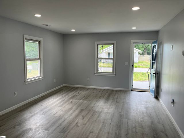 107 Bennett Street, Greer, SC 29651