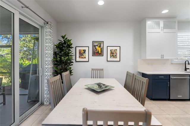 728 ROSEMARY CIRCLE, Bradenton, FL 34212