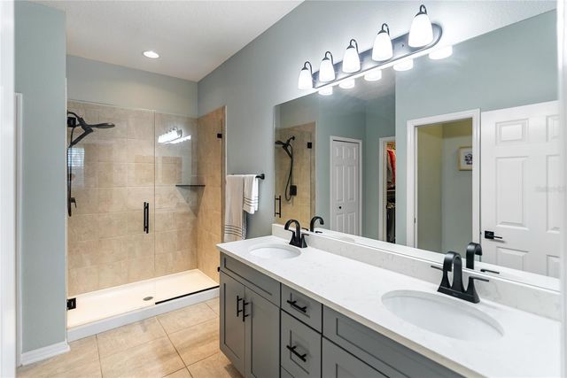 728 ROSEMARY CIRCLE, Bradenton, FL 34212