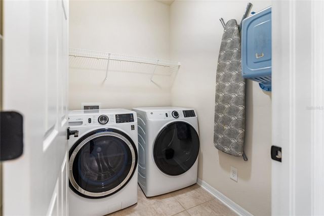 728 ROSEMARY CIRCLE, Bradenton, FL 34212