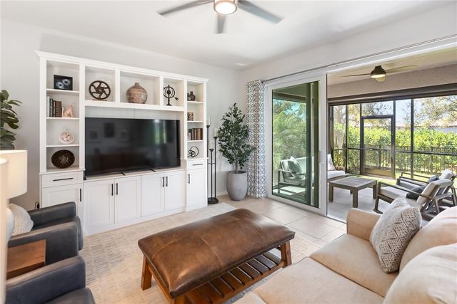 728 ROSEMARY CIRCLE, Bradenton, FL 34212