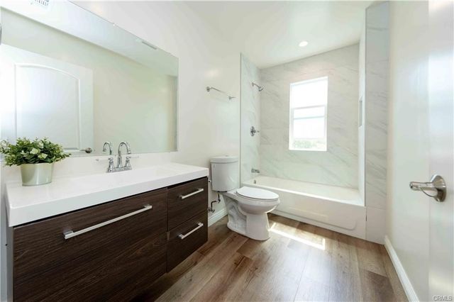 22849 Macfarlane, Woodland Hills (los Angeles), CA 91364