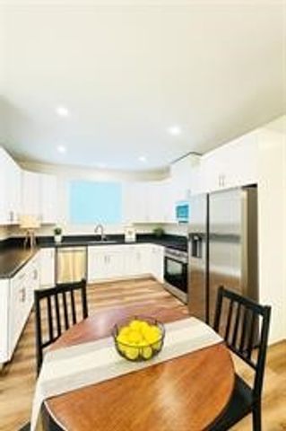 22849 Macfarlane, Woodland Hills (los Angeles), CA 91364