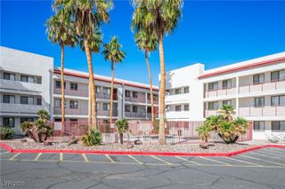 1381 East University Avenue 208, Las Vegas, NV 89119