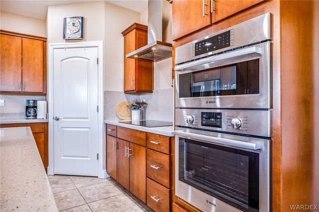 2932 Lakeview Drive, Bullhead City, AZ 86429