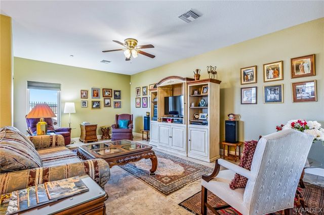 2932 Lakeview Drive, Bullhead City, AZ 86429