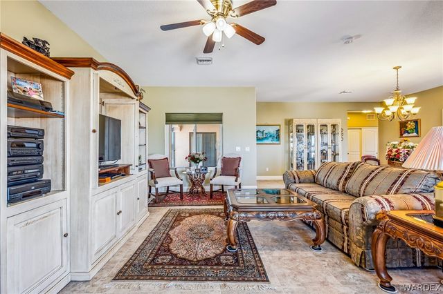 2932 Lakeview Drive, Bullhead City, AZ 86429