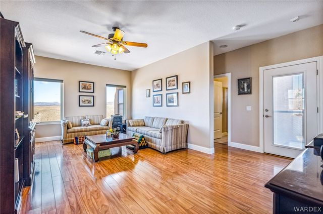 2932 Lakeview Drive, Bullhead City, AZ 86429