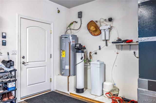 2932 Lakeview Drive, Bullhead City, AZ 86429