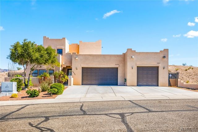 2932 Lakeview Drive, Bullhead City, AZ 86429